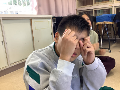 グー